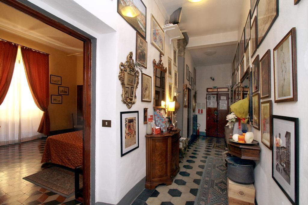 Pensión Condotta House