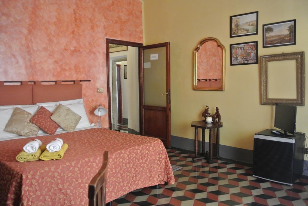 Condotta House Pensión *